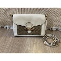ราคา กระเป๋าโค้ช COACH JADE MESSENGER SIGNATURE CANVAS DETAIL (14337086323)