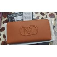 ราคา new mcm กระเป๋าสตางค์zippyใบยาว8"แท้100% (42351467263)