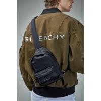 ราคา GIVENCHY Small Easentil U Backpack in Nylon ของแท้ 100% [จัดส่งฟรี] (24924922468)