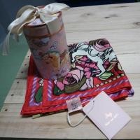 ราคา ‼️Sale ‼️ผ้าพันคอ Kiss Me Doll ของแท้ (892579570)