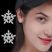 ราคา SSA Korean Fashion Snow Rhinestone Crystal Rose Gold Stud Women Earrings CB13 (49104942807)