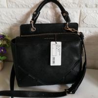 ราคา กระเป๋าCharles&Keithสีดำ​ SizeM (3100811487)