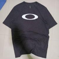 ราคา เสื้อยืด แบรด์กีฬา Oakley ไซส์ L (45405308214)