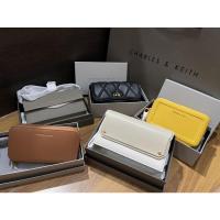 ราคา Charles&keith กระเป๋าสตางค์ใบยาวมีสายสะพาย 1,590฿ (2124444177)