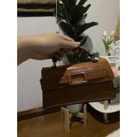 ราคา กระเป๋าสะพายCross body วินเทจใบเล็กของZara (9650793812)