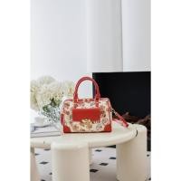 ราคา Henneybear-H1145 New arrival กระเป๋าสะพายข้าง กระเป๋าพาดลำตัว ทรงสวย ลาย Cupcake bear (24054084872)