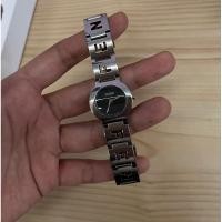 ราคา นาฬิกาข้อมือผู้หญิง Fendi Orologi 3050l มือสองของแท้ (26480184030)