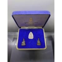 ราคา พระแท้ % พระไพรีพินาศ 80 พรรษา ญสส มูลนิธิชมรมธนาคาร ภาคเหนือ จัดสร้าง เนื้อเงินและนวโลหะ วัดบวรนิเวศ ปี 2536 กล่องเดิม (29619299405)