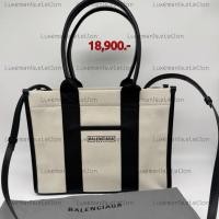 ราคา [พร้อมส่ง]: Balenciaga Tote Crossbody Bag‼️ก่อนกดสั่งรบกวนทักมาเช็คสต๊อคก่อนนะคะ‼️ (50406275526)
