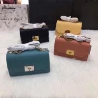 ราคา CHARLES & KEITH METAL PUSH LOCK CROSSBODY BAG รุ่นฮอตฮิตสุดๆ สวยมากกกก (2747240243)
