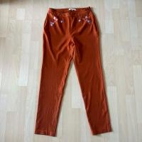 ราคา Lyn Around กางเกงขายาวเอวสูงปักลายดอกไม้ สีส้มอิฐ (28002846245)