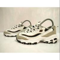 ราคา Skechers D Lite รองเท้ามือสองของแท้ (1238045911)