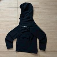 ราคา adidas jacket ผ้ากันแดด กันลม ของแท้100% (55901065187)