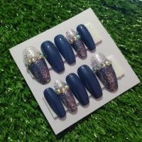ราคา N31เล็บปลอมสำเร็จรูป ลายติดเพชรน้ำเงินยาวมาก✨แถมฟรี‼️กาว+ตะไบ (4233647289)