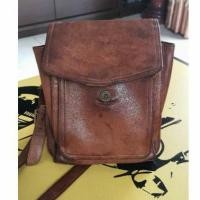 ราคา กระเป๋าหนังกระทิงแท้ มือ2 แบรนด์ Fossil (7946919031)