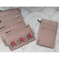 ราคา Marble Sud กระเป๋าใส่นามบัตรจากหนัง PU สีกะปิ มีช่องใส่บัตร 4 ช่อง มีช่องซิป กว้าง 3.5 นิ้ว ยาว 5.2 นิ้ว ใหม่ (26134816074)