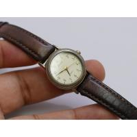 ราคา นาฬิกา Vintage มือสองญี่ปุ่น Seiko Avenue 4N21 0030 Numeric Dial ผู้หญิง ทรงกลม ระบบ Quartz ขนาด24mm (27201540738)