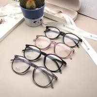 ราคา แว่นสายตายาวทรงกลมพลาสติก (48906093754)