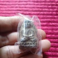 ราคา พระผงหลวงปู่ทวด ใต้ฐานมีรูไม่ทราบที่ ร้านเหมามาตามบ้านแล้วรีบถ่ายลงขายค่ะเจ้าของบอกชื่อพระอะไรร้านก็ใส่บ้างไม่ใส่บ้าง (26077963145)