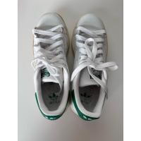 ราคา รองเท้า adidas stan smit สีเขียว size 36 (23cm.) มือสองสภาพดี สาวเท้าเล็ก (21191356424)