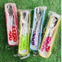 ราคา ชุดช้อนส้อมสแตนเลส ด้ามลายจุด พร้อมกล่อง (22066432829)