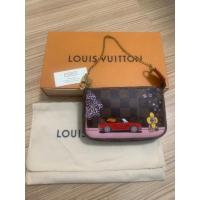 ราคา Louis Vuitton Mini Pochette Accessoires ของแท้ (22271864030)