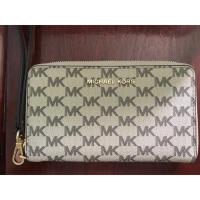 ราคา คล้องมือ mk แท้ 100% (2292843147)