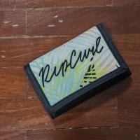 ราคา กระเป๋าสตางค์ rip curl แบบพับ ใส่แบ้งพันไทยได้ มีช่องใส่เหรียญ (40172949899)