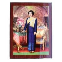 ราคา กรอบรูปวิทยาศาสตร์ลายไม้ พร้อมรูปพระราชินี ขนาด 16*20 (1537795048)