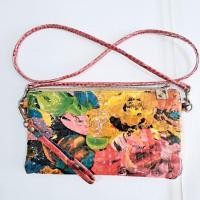 ราคา กระเป๋าถือ / สะพายได้ ลวดลาย กระเป๋าวินเทจ มือสอง สภาพดี (Bag - 27) (27378579590)