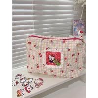 ราคา [พร้อมส่ง] กระเป๋าใส่เครื่องสำอาง กระเป๋าอเนกประสงค์ ลายคิตตี้น่ารักมากก (21886131726)