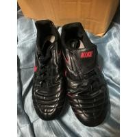 ราคา รองเท้าฟุตบอลมือสอง สตั๊ด Nike ขนาด42/265 สภาพดีไม่ปริไม่เปิดพื้นปุ่มหนา (41014828313)