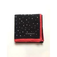 ราคา ผ้าเช็ดหน้าแบรนด์เนมมือสอง Givenchy ลาย stars (9446954231)