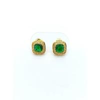 ราคา ต่างหูหุ้มทองฝังพลอยมรกตล้อมเพชร (26463379206)