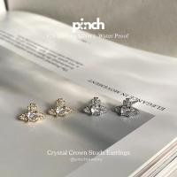 ราคา Pinch Crystal Crown Studs Earrings ต่างหูมงกุฎประดับเพชร เงินแท้ silver 925 (42758469041)