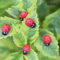 ราคา ELLSWORTH Ladybug ตุ๊กตาน่ารักสีแดงของเล่นเด็กบ้านตุ๊กตาอุปกรณ์เสริมด้วงขนาดเล็กจําลองงานฝีมือไม้ (57606893082)