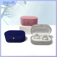 ราคา กล่องแหวนสล็อตคู่สไตล์วินเทจหัวเข็มขัดทองโค้งมนกํามะหยี่แบบพกพาคู่กล่องแหวนเครื่องประดับเคาน์เตอร์แสดงมินิ (29573641166)