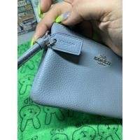 ราคา coach แท้100% มือ2 คล้องมือ 2 ซิป (16486268086)