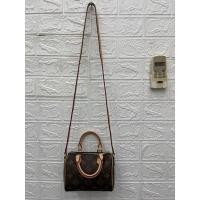 ราคา หลุยส์นาโน6นิ้วสายคาวไฮด์หนังแท้งานสวยไม่การันตีแบรนด์แท้ขอรูปเพิ่มเติมก่อนตัดสินใจได้ค่ะ (12926188773)