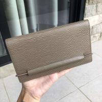 ราคา Wallet ลายไม้epi ของแท้ 100% (43655194790)