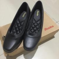 ราคา รองเท้าคัดชู ส้นสูงสีดำ (1771970312)