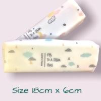 ราคา กระเป๋าดินสอ กระเป๋าดินสอทำมาจากยางเนื้อเนียน นุ่ม สีขาวนวล น่ารักมาก ใส่อุปกรณ์เครื่องเขียน ปากกา ดินสอ กระเป๋าใส่ปากกา (4762941080)