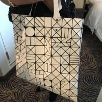ราคา NEW BAO BAO ISSEY MIYAKE CHORD LIMITED (94573868)