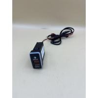 ราคา เบ้า USB Quick charge Max 3.0 x 2 USB สำหรับรถ Toyota Vigo แบบมีไฟสีฟ้า (41617072675)