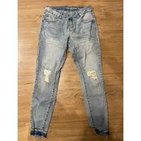 ราคา กางเกงยีนส์ Cotton on The ripped skinny 7/8 ของแท้ มือสอง ยีนส์ฟอก ยีนส์ยืด (24660667154)