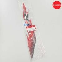 ราคา แถบติดฝาครอบข้างซ้าย รหัสสินค้า 87123-KPP-840ZA สำหรับรถ HONDA CBR150R ปี 2007 รถสีแดง แท้เบิกศูนย์100% (28954078033)