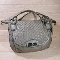 ราคา กระเป๋าหนัง Coach สะพายข้าง สีน้ำตาลอ่อน <Used> (3657856365)