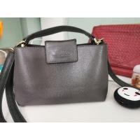 ราคา Used กระเป๋า vincis bench แท้ 100% (7644038762)