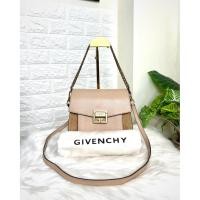 ราคา Givenchy GV3 bag in nude leather and light beige (41903572172)