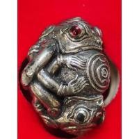 ราคา เนื้อเงิน พญากบกินเดือน พญากบกินตะวันรุ่นไตรมาส 58(ปลดหนี้)ถือเป็นกบรุ่นที่ห้า ☆ครูบาออ☆เนื้อเงิน แท้ ส่งไว (19608856197)